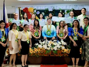 SHS 1st graduation